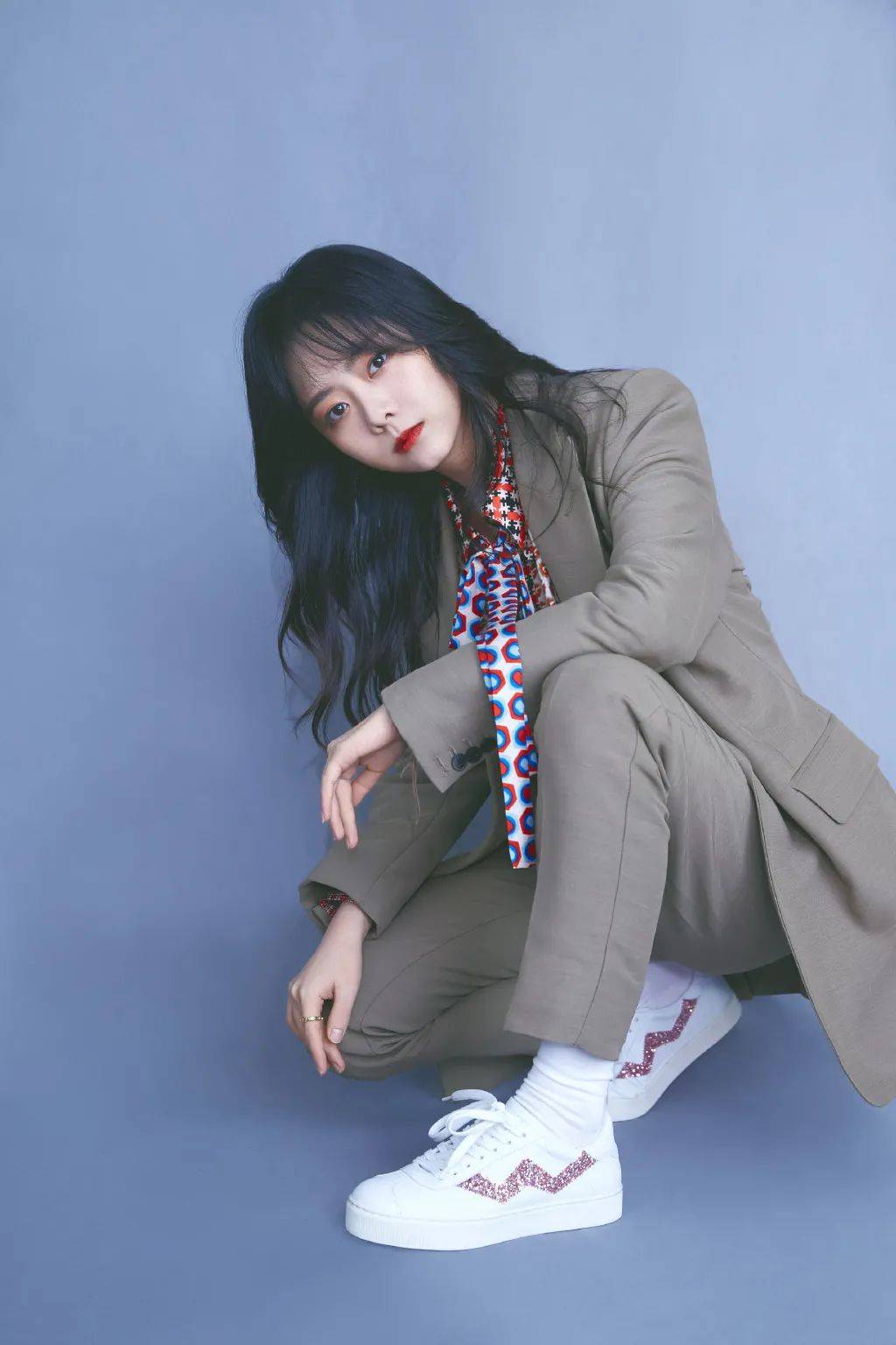 一张藏年龄的娃娃脸 不作妖有演技 谭松韵值得赞美!
