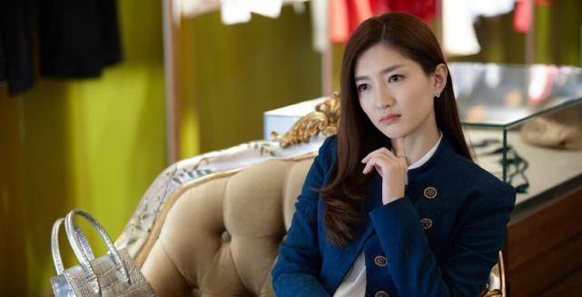 这也能比?江疏影回怼粉丝后,“正版”晒图:啥也不是