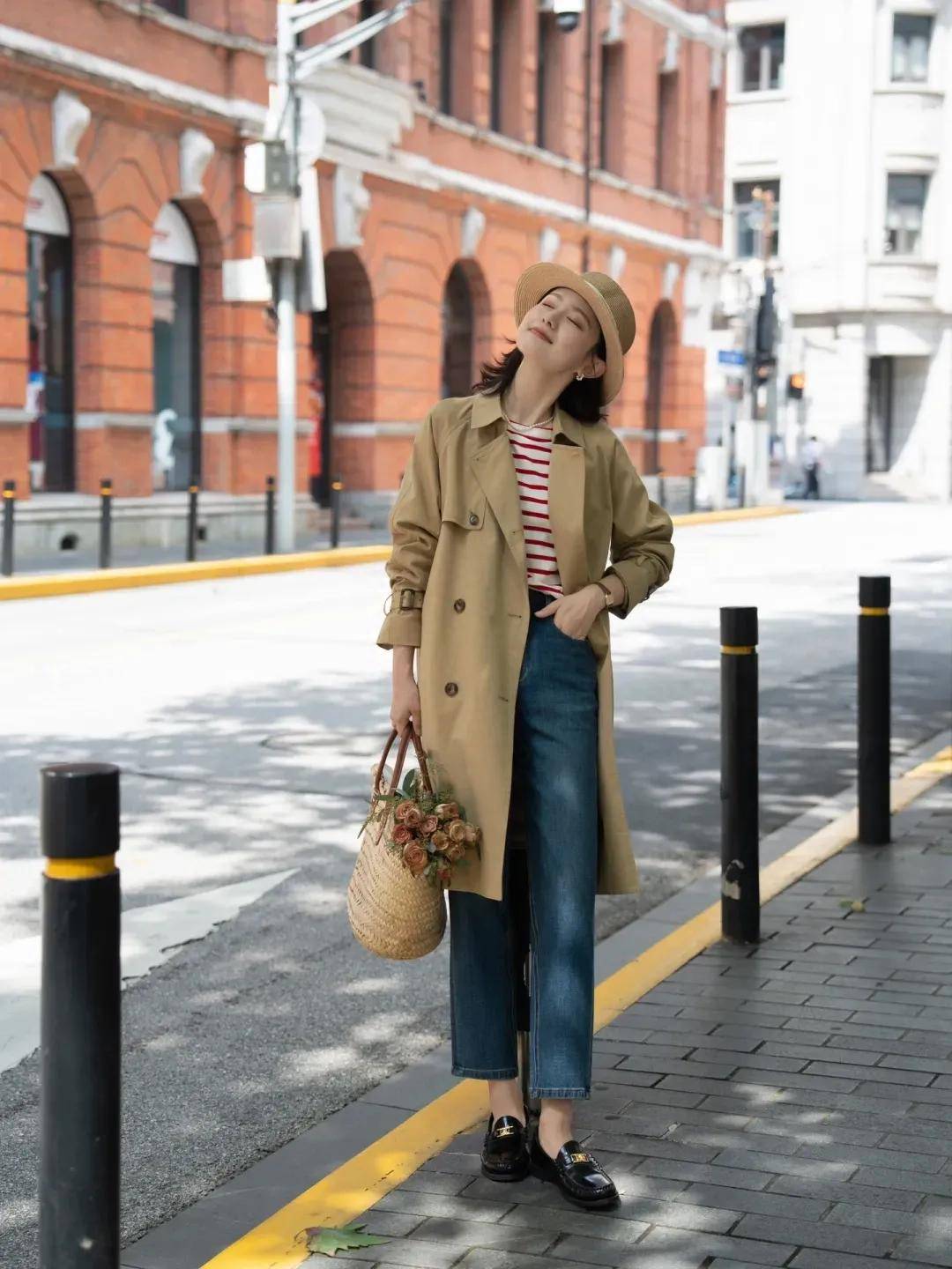 【时尚】【转】早秋季节必备的5款时尚单品,简约时髦又显气质,优雅女人都爱穿