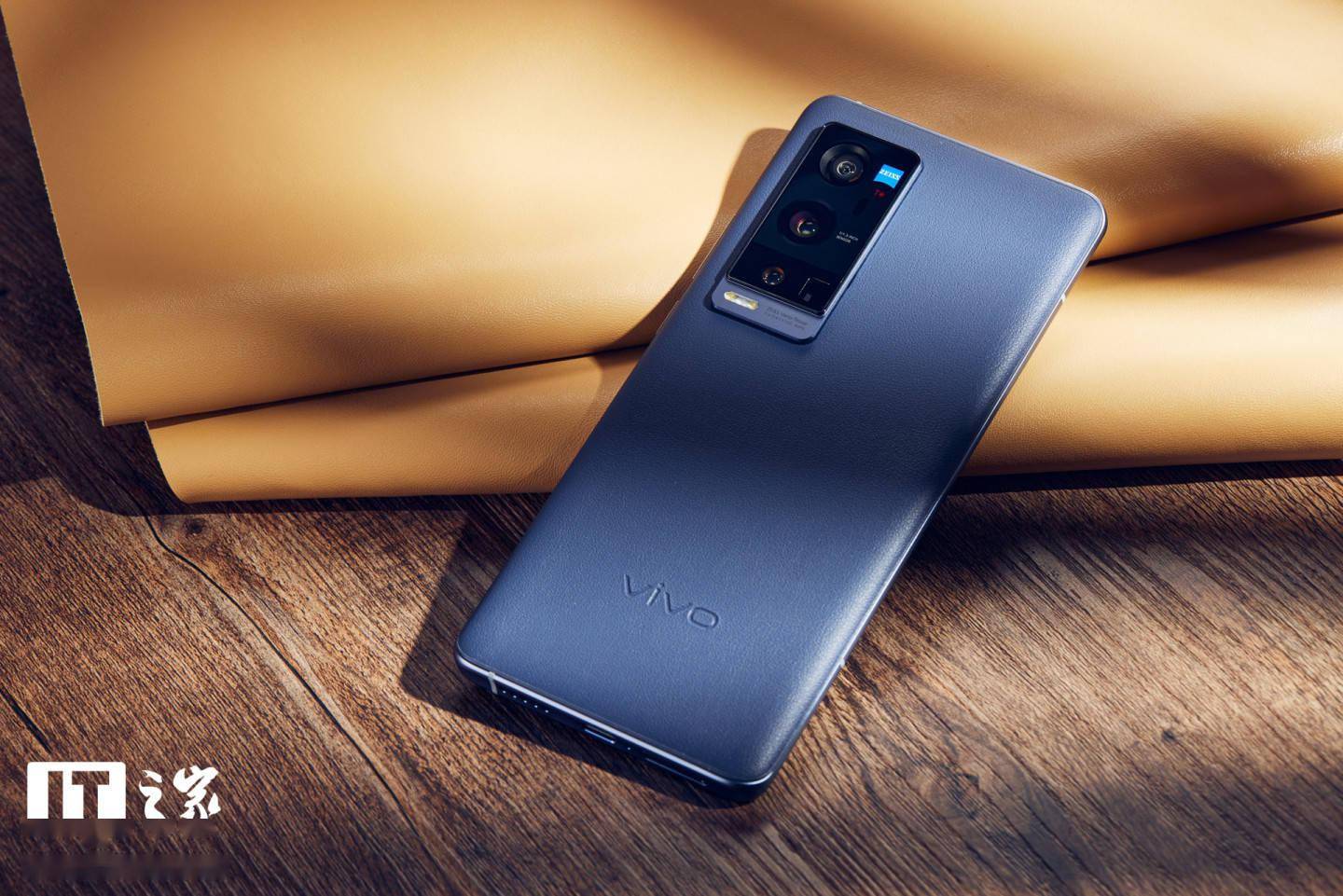 【IT之家开箱】vivo X60 Pro+ 开箱图赏:影像为先,质感素皮