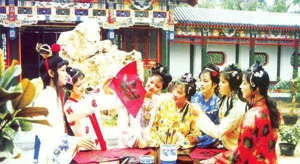 王夫人等对林黛玉逼迫过甚,最终贾母力主贾宝玉和林黛玉结合