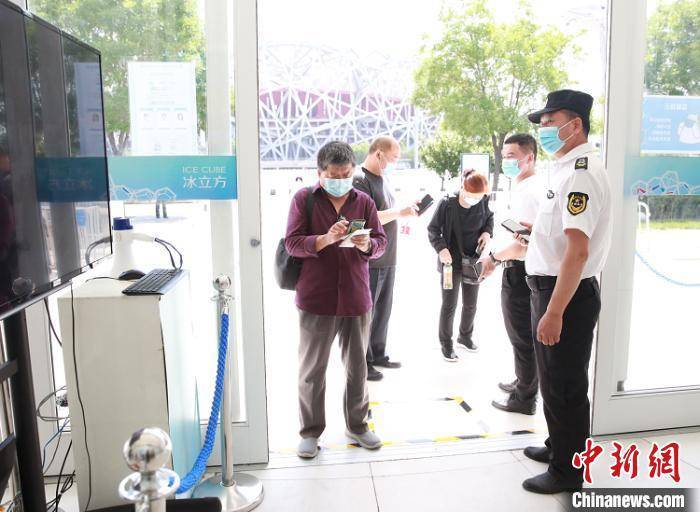 今天起,拉萨市罗布林卡景区恢复开放啦!