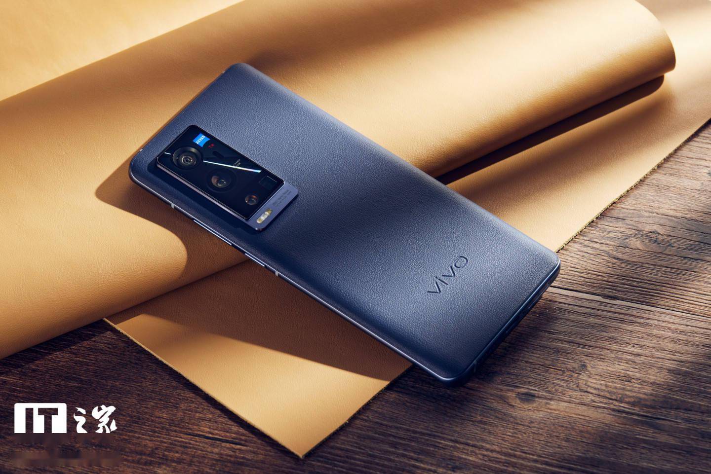 【IT之家开箱】vivo X60 Pro+ 开箱图赏:影像为先,质感素皮