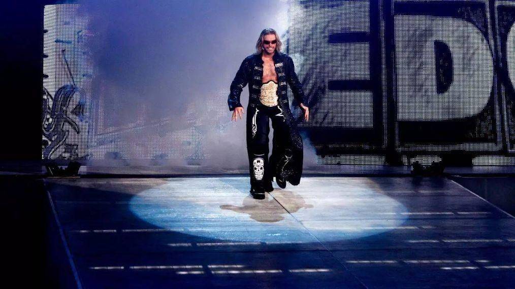 WWE也慌了?揭秘为何提前公布艾吉在皇家大赛回归的消息!