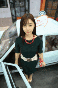 搞笑GIF趣图:女生们,现在你们该相信男人是很可靠的了吧