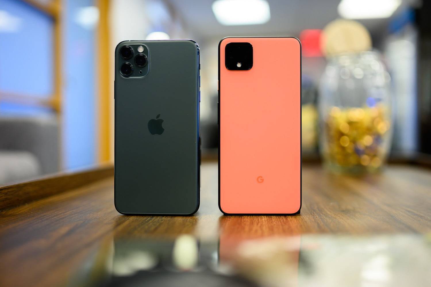 下一代 iPhone 能否用上 120Hz 高刷新率,要看它了