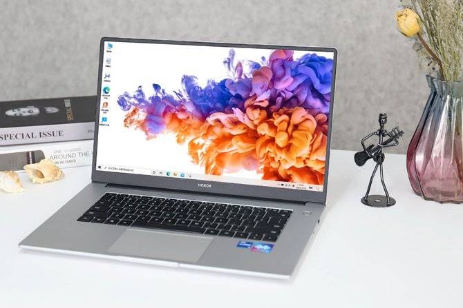 多屏协同再升级!荣耀 MagicBook 15全面屏轻薄本评测