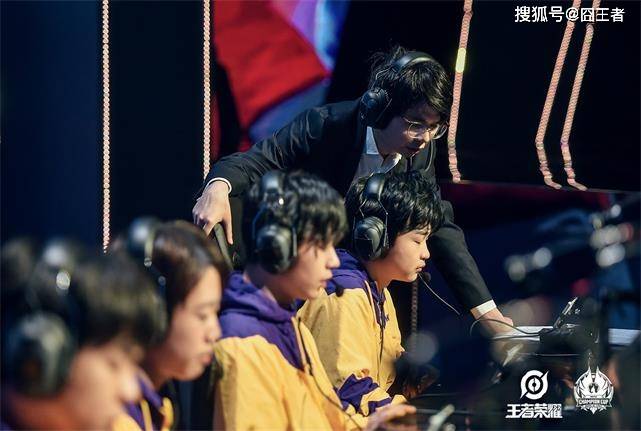 新皇登基:Hero击败DYG夺冠,久哲荣登KPL赛事第一教练