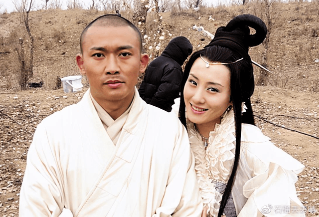 18年后,聂远前妻再度合作《水月洞天》导演,脸上岁月痕迹明显