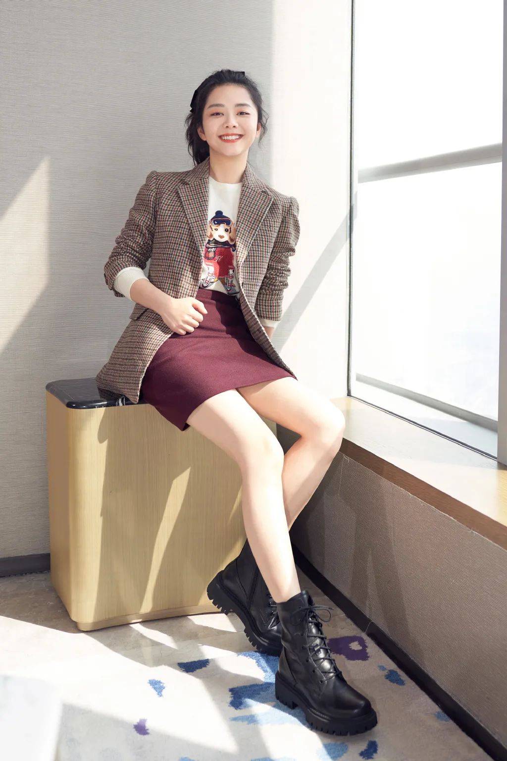 一张藏年龄的娃娃脸 不作妖有演技 谭松韵值得赞美!