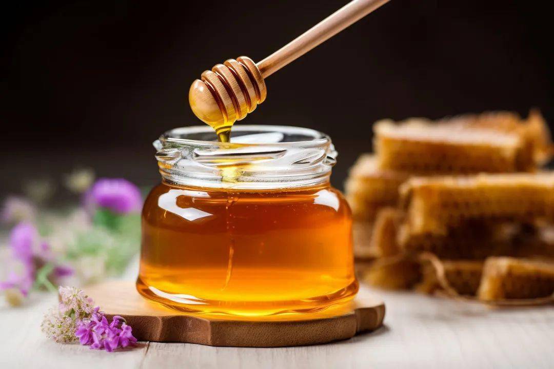 晨起一杯淡盐水好吗?5个喝水小纠结,一次解决