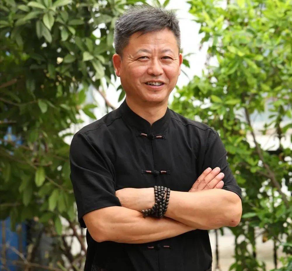 大御瓷器江新亮——瓷上皆妙笔,画间真性情