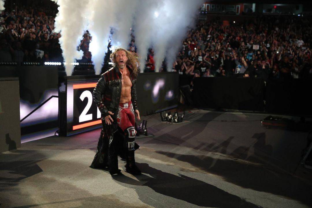 WWE也慌了?揭秘为何提前公布艾吉在皇家大赛回归的消息!