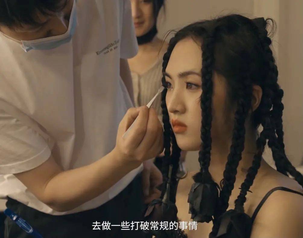 还想出道吗?比起同父异母姐姐,姚安娜不得人心,因为输在这3点
