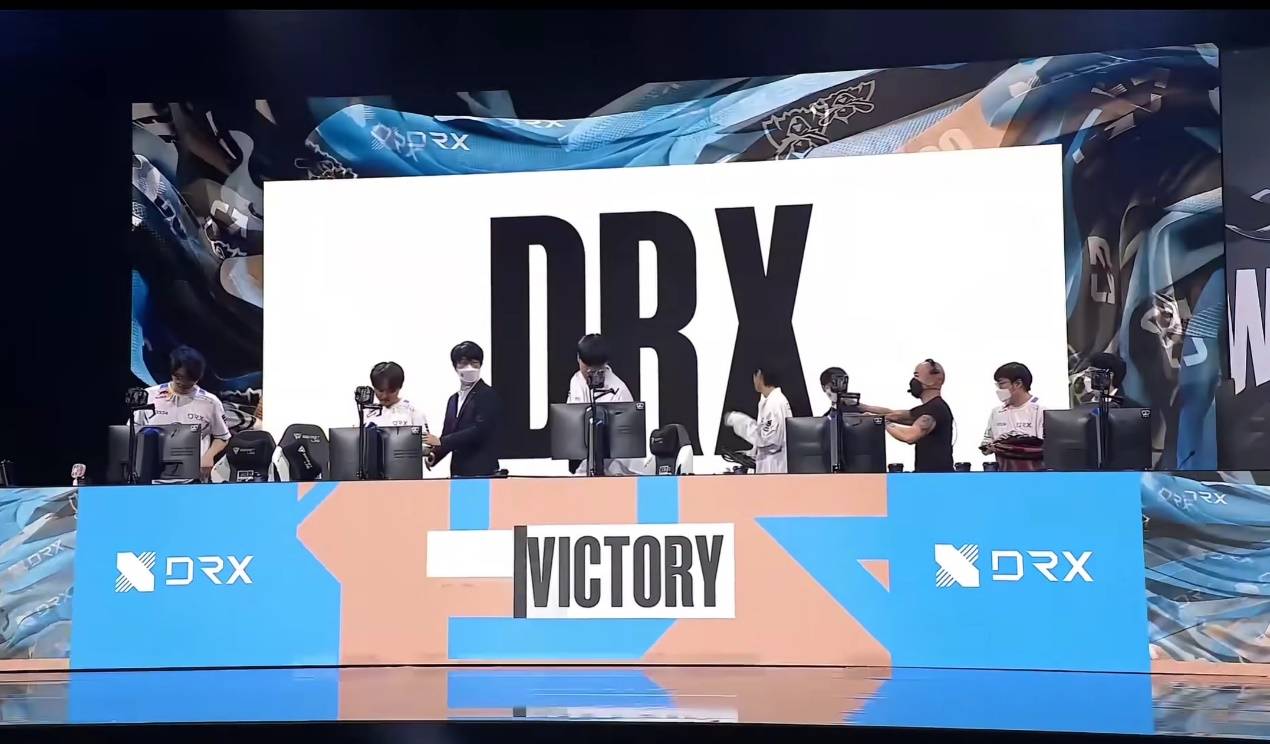 S13:想击败Faker,不能太重视下路,Ruler采访透露,JDG犯下大错