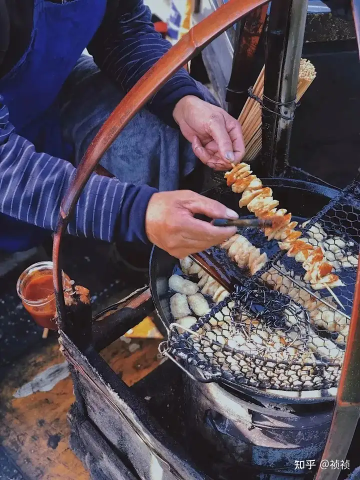 【转】比乌镇人少,比扬州诗意,这座最幸福的早茶之都,蟹黄汤包鲜美,秋天更是美哭了
