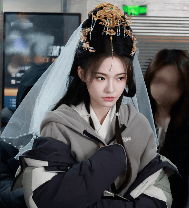 【转】罗云熙《水龙吟》未播先火!剧照的他唯美破碎,原来男人也能“楚楚可怜”!