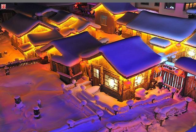 梦幻雪乡:童话般的冰雪世界,猪肉炖粉条、小鸡炖蘑菇一个也不少