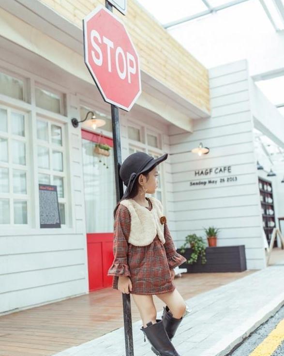 爸爸去哪儿5小小春断案时出现的小女孩是谁 希希个人资料照片