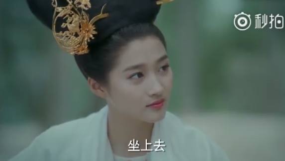 电视剧《凤囚凰》,关晓彤的宠弟日常太有爱了