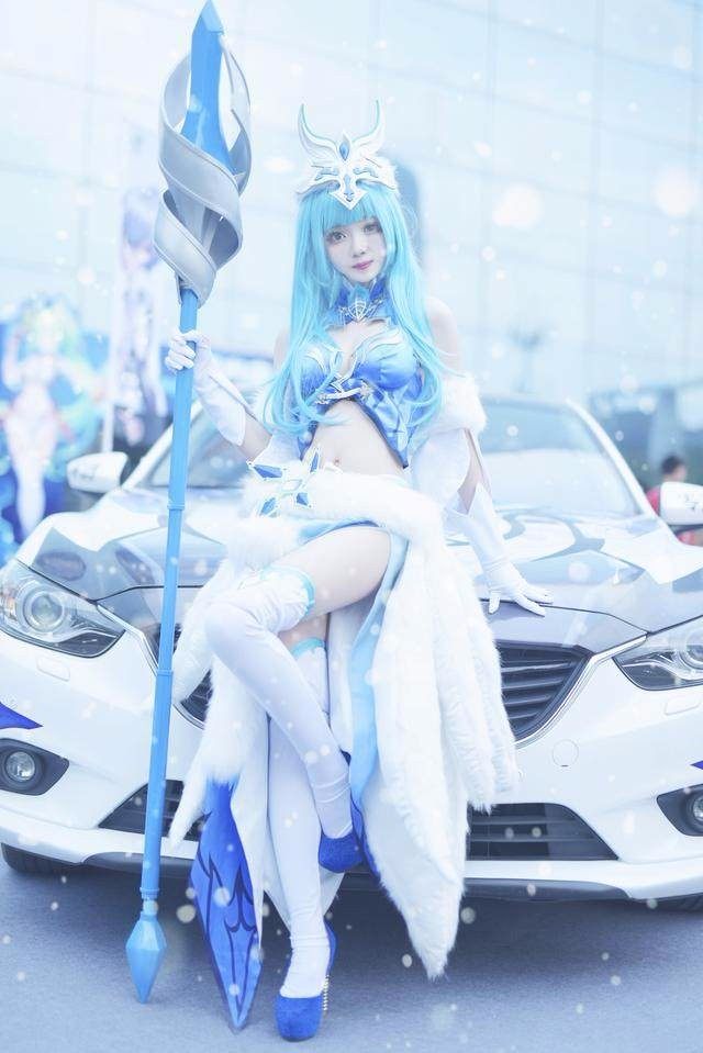 遇到这样的3D女英雄,你还会在乎输赢吗?