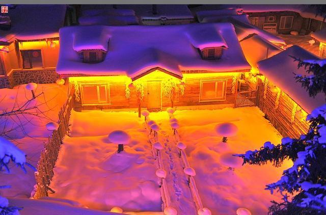 梦幻雪乡:童话般的冰雪世界,猪肉炖粉条、小鸡炖蘑菇一个也不少