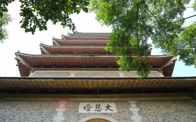 这座深藏在南京老山中的古刹,牵动着半个南京城人民的心