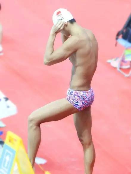 孙杨与宁泽涛,谁的泳裤更骚?