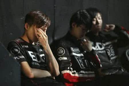 LOL:RNG与OMG强势领跑,S8全华班或全面起飞