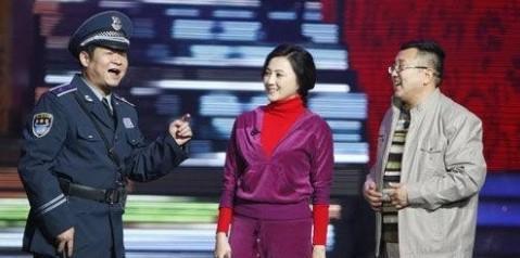 多次上春晚,曾是家喻户晓的明星,却在巅峰时选择回农村养鸡
