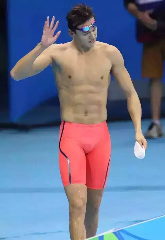 孙杨与宁泽涛,谁的泳裤更骚?