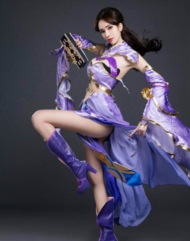 遇到这样的3D女英雄,你还会在乎输赢吗?