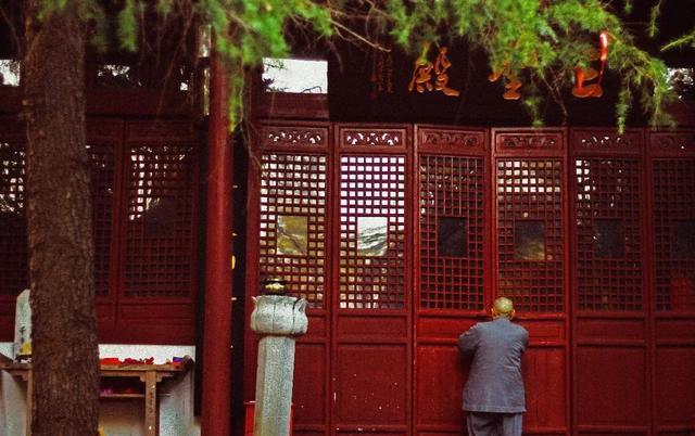 这座深藏在南京老山中的古刹,牵动着半个南京城人民的心