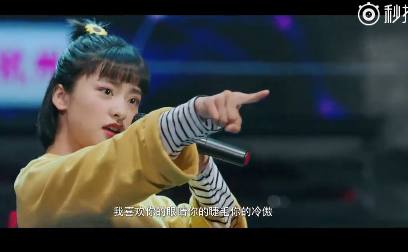 陈小希参加“超级女生”惨被筛,带妆哭花似熊猫,现场告白江辰……