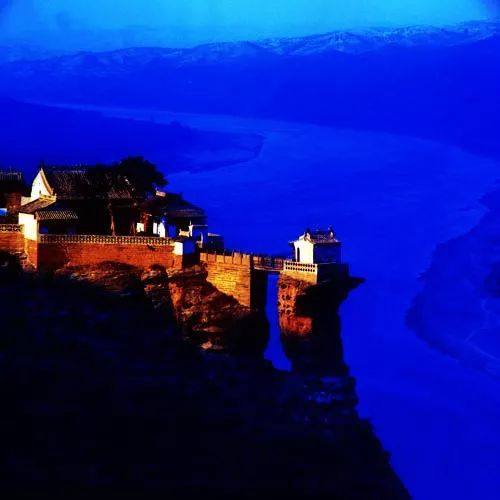 中国最险的6大寺庙,绝壁上伫立千百年,最后一座至今无人登临!