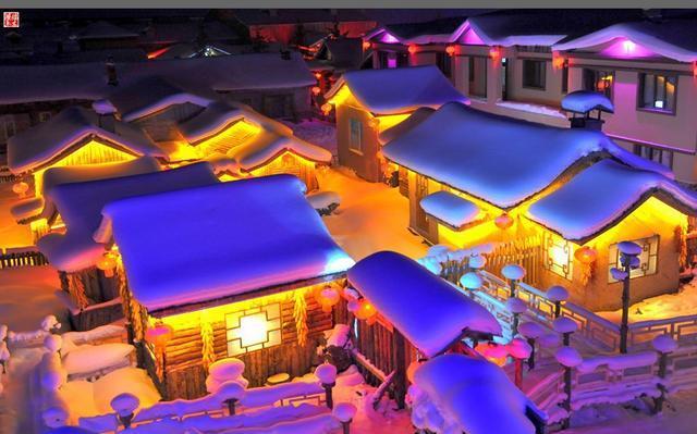 梦幻雪乡:童话般的冰雪世界,猪肉炖粉条、小鸡炖蘑菇一个也不少