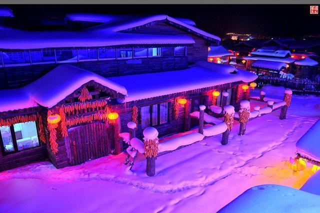 梦幻雪乡:童话般的冰雪世界,猪肉炖粉条、小鸡炖蘑菇一个也不少