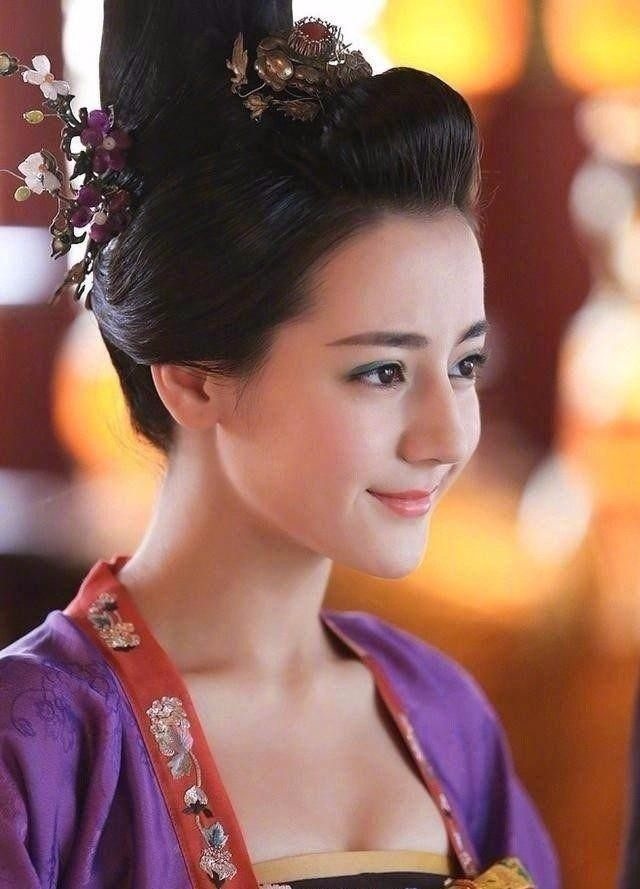 热巴最后一张更惊艳,盘点迪丽热巴塑造的10个角色,《三生三世》凤九美极了!