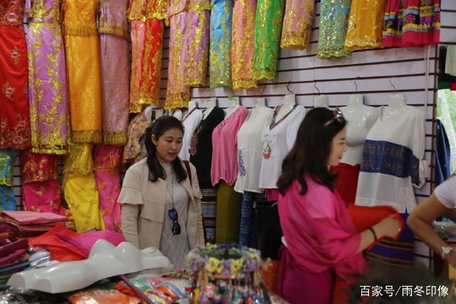 行摄云南旅行游记第六篇,野象谷里不仅有好多大象,还有好多美女