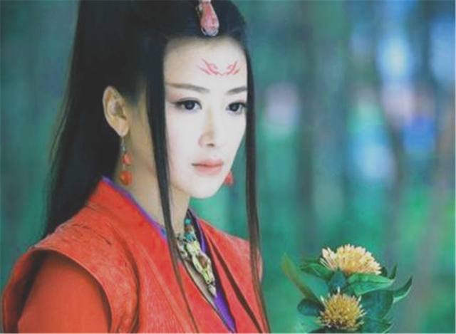 十二星座穿越到古代是哪一位眉心印花的美女?射手座的美翻了!