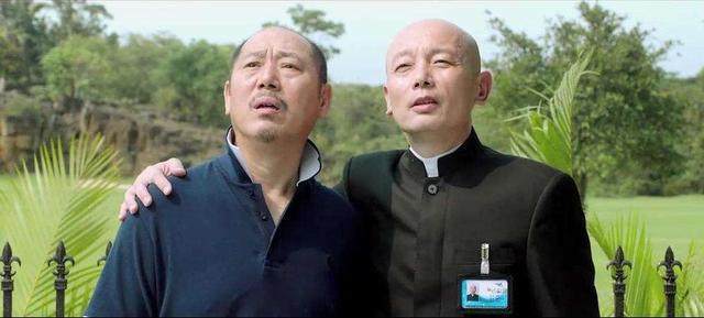 今年贺岁档最被低估的电影,喜剧还得看他——李成儒《大导归来》
