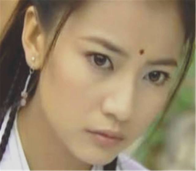十二星座穿越到古代是哪一位眉心印花的美女?射手座的美翻了!