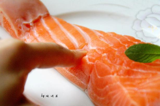 虹鳟也是三文鱼?养殖不如野生?真相在这里