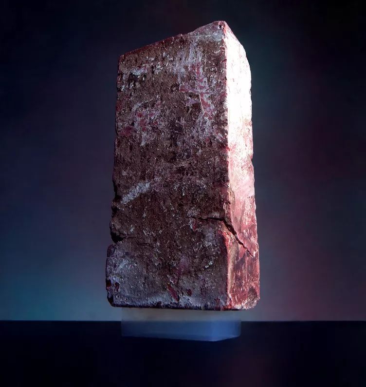 世界最轻甜品吃起来什么味?比纸还要轻的它入口即化