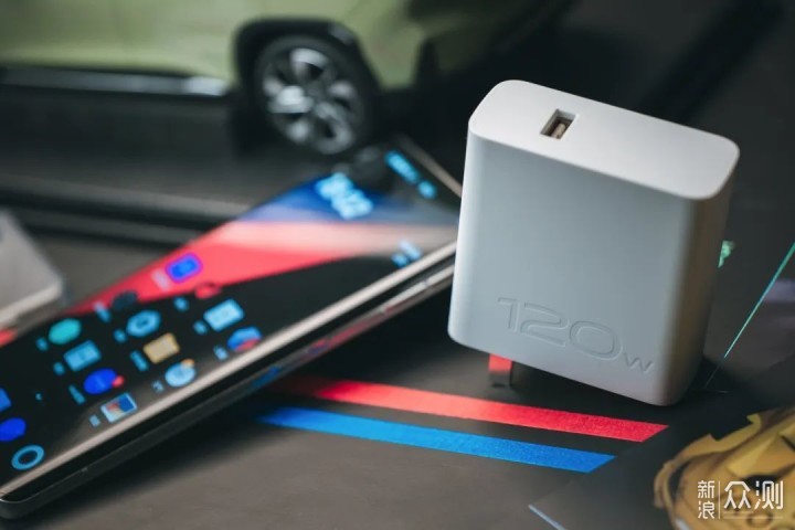 不仅有120W快充加持 iQOO 5 Pro还有这些进化