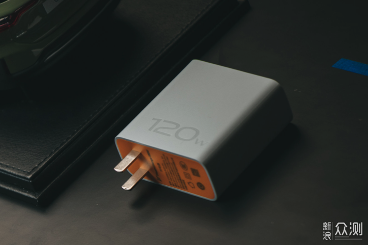 不仅有120W快充加持 iQOO 5 Pro还有这些进化